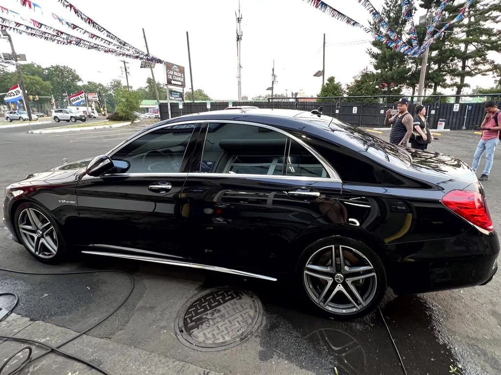 exterior mercedes detailing (driver side)