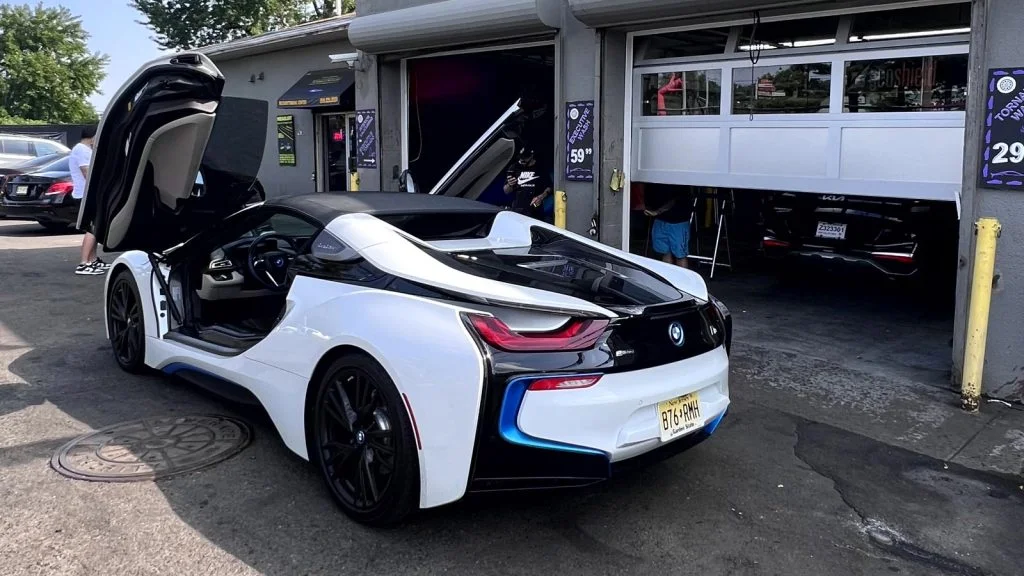 exterior BMW i8 detailing (trunk)