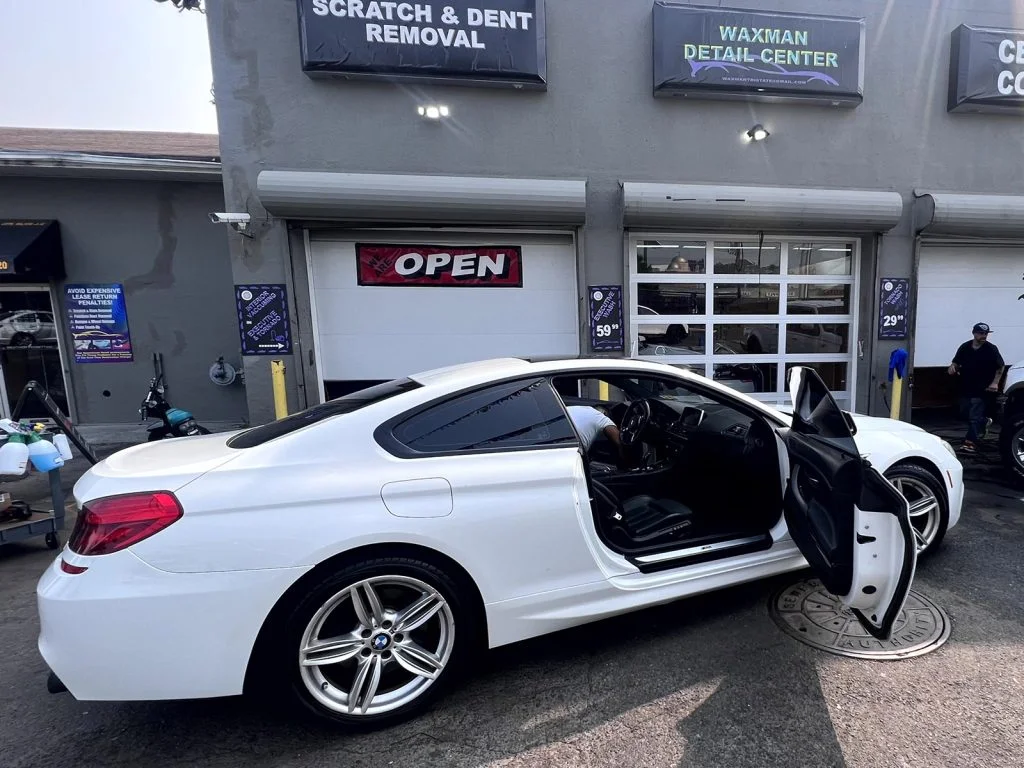 exterior BMW 7 detailing (passenger side)
