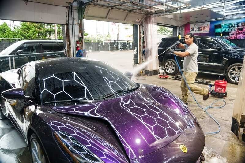 Lavado de coches a mano de alta calidad